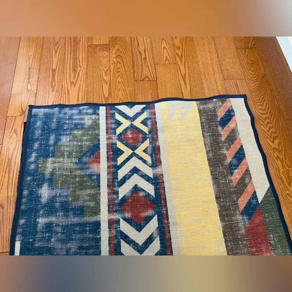 Ruggable Kilim Navy Batik Rug (Rug + Pad) - Picture 4 of 5